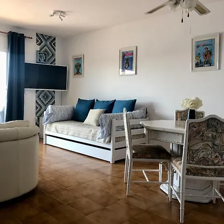 Appartement 80 M2,port Rhodes D-2 Chambres, Terrasse Panoramique, Vue Sur Le Canal Principal D'empuriabrava *
