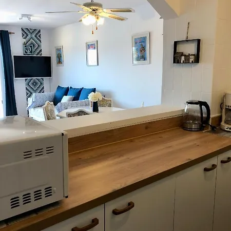 80 M2,port Rhodes D-2 Chambres, Terrasse Panoramique, Vue Sur Le Canal Principal D'empuriabrava *