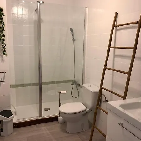 Appartement 80 M2,port Rhodes D-2 Chambres, Terrasse Panoramique, Vue Sur Le Canal Principal D'empuriabrava *